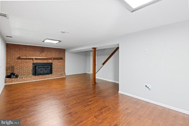 Building Photo - 39225 Foxhill Rd