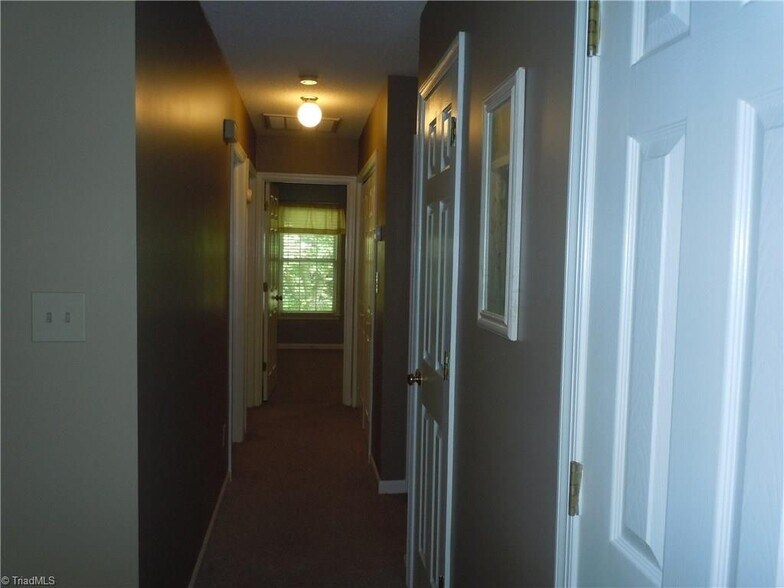 Building Photo - 4007 Sourgum Ct