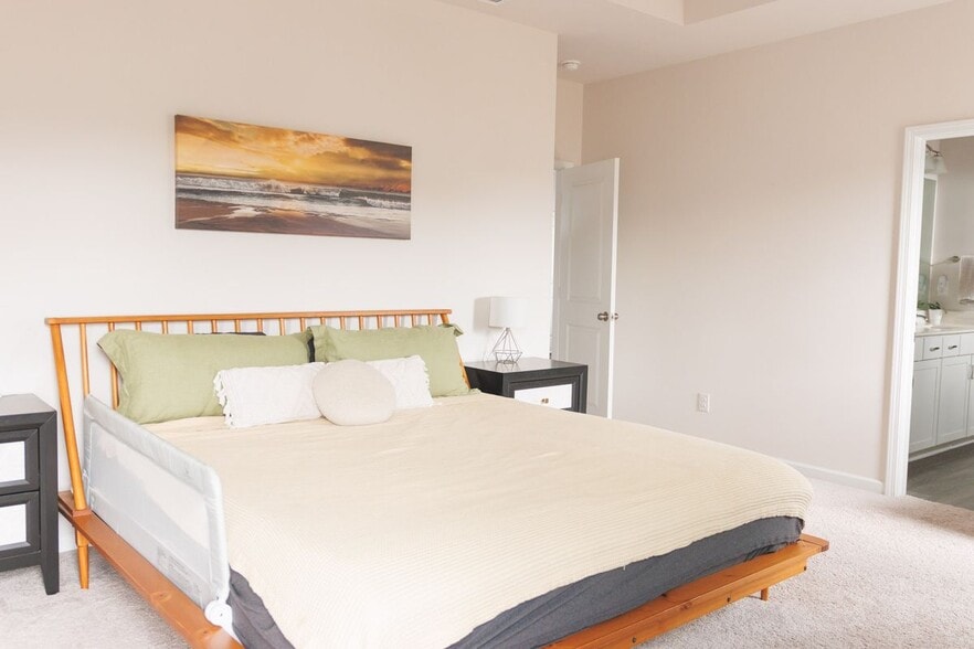 Building Photo - 6017 Gala Ln