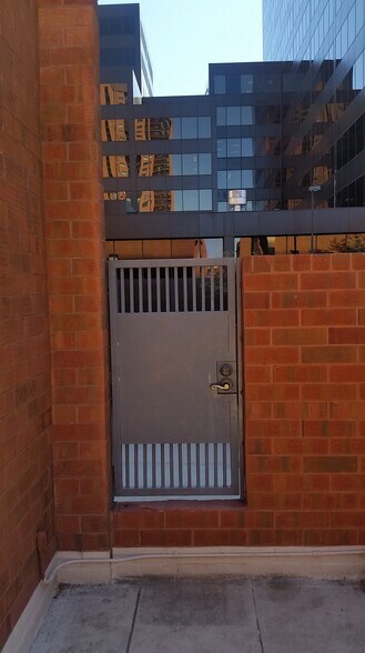 Building Photo - 1512 Larimer St