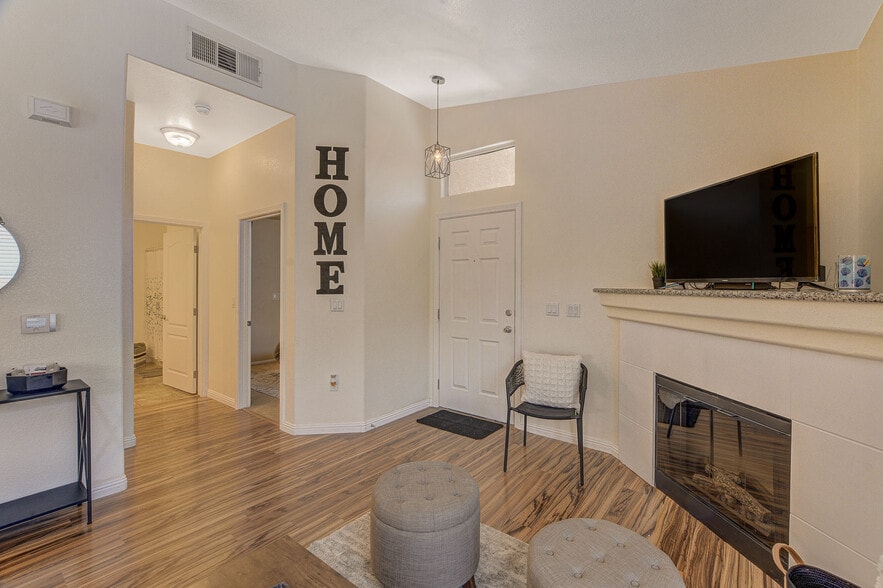 Building Photo - 3351 Indian Shadow St