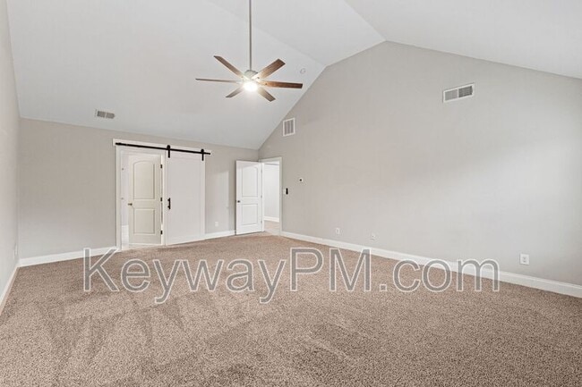 Building Photo - 336 Amersham Way