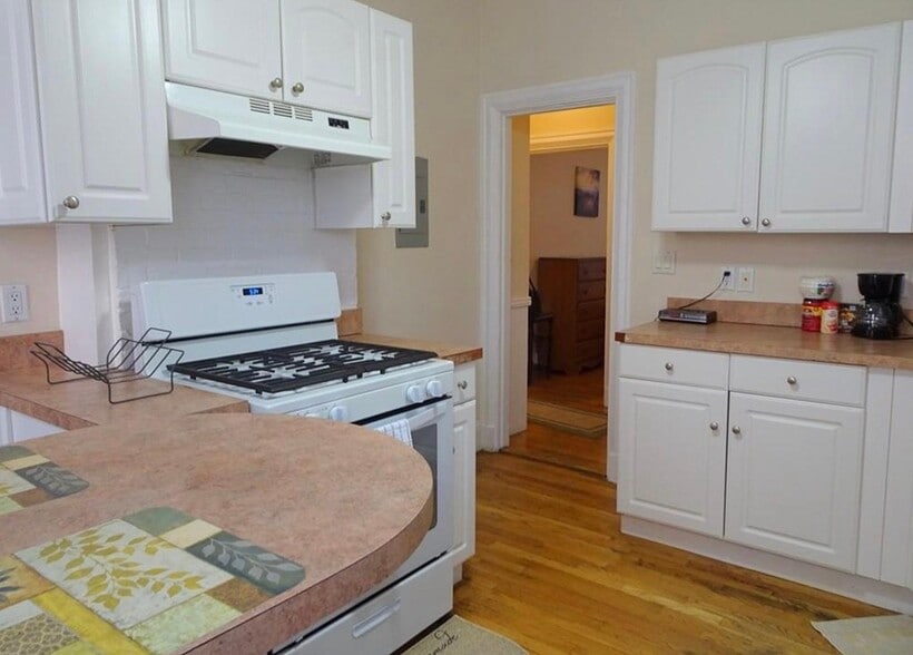 Primary Photo - 37A Harvard St