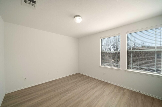 Building Photo - 1600 Big Thicket Dr