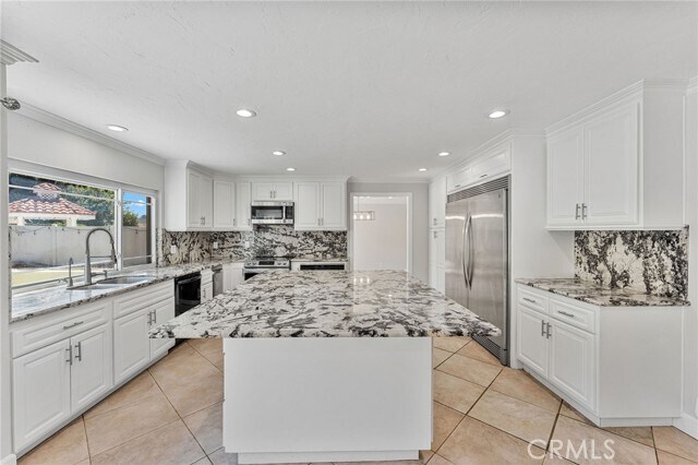 Building Photo - 25902 Serenata Dr