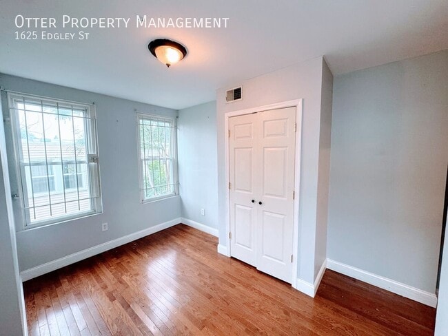 Building Photo - 1625 Edgley St