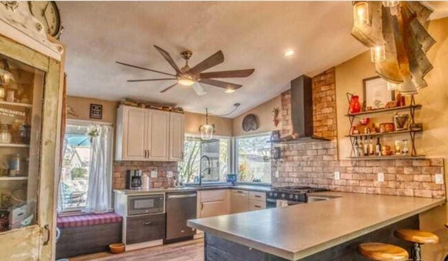 Primary Photo - 68535 Perlita Rd