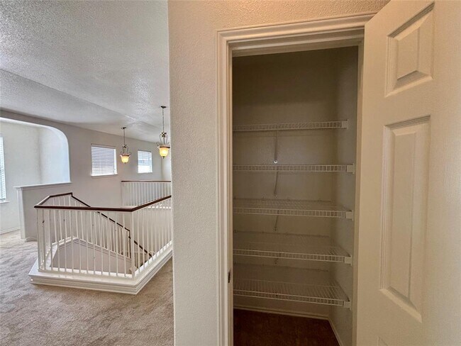 Building Photo - 1917 Sand Creek Rd