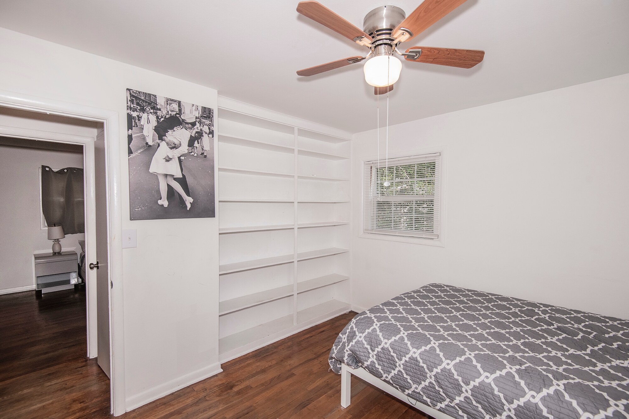 Building Photo - 3831 Forest Glen Dr