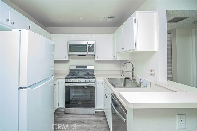 Building Photo - 7770 Youngdale Way