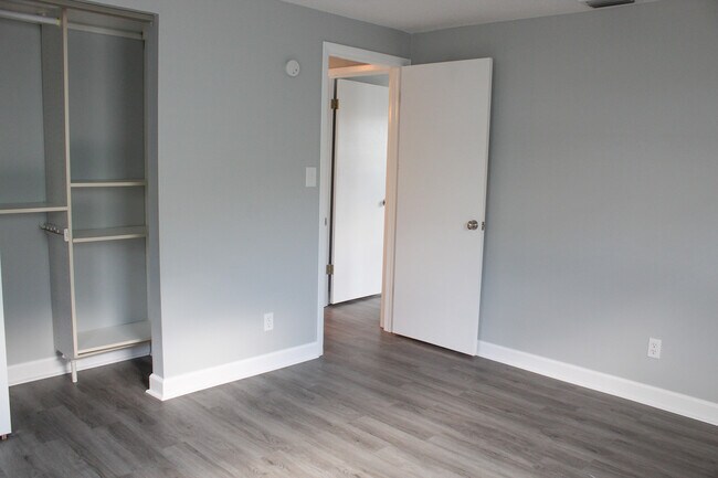 Building Photo - 178 175th Ave E