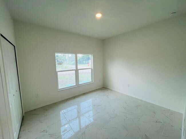 Building Photo - MOVE IN SPECIAL- ONE MONTH FREE!!-BRAND NE...