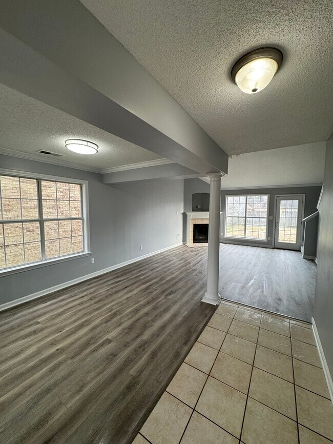 Building Photo - 7857 Windy Willow Rd