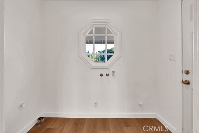 Building Photo - 20756 Saticoy St