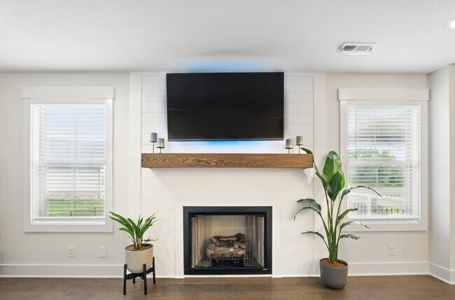 Building Photo - COMING SOON -Newer home in Sterling Acre Farms Waiting to be Called home Today!