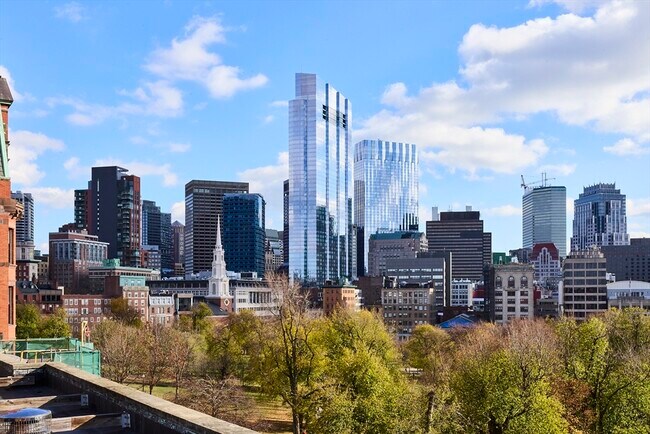 Building Photo - 37 Beacon St