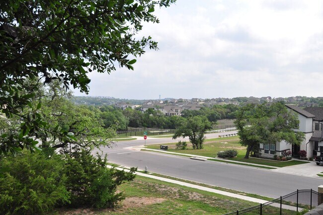 Building Photo - Gorgeous Home with Green Belt view!