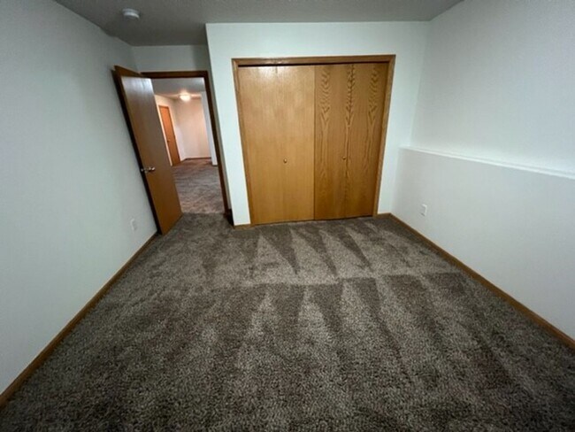 Building Photo - 1214 37th Ave S