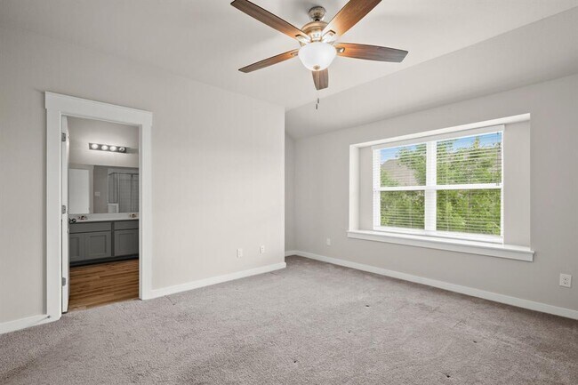 Building Photo - 602 Caterpillar Ln