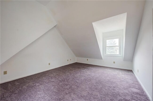 Building Photo - 805 Arbor Hill Dr