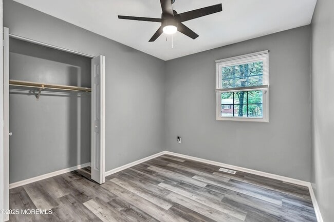 Building Photo - 145 W Woodburn Ave