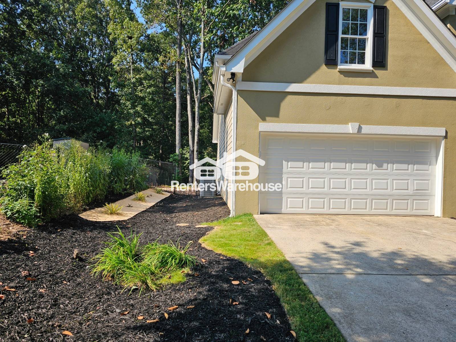 Building Photo - 2530 Wellsley Ln