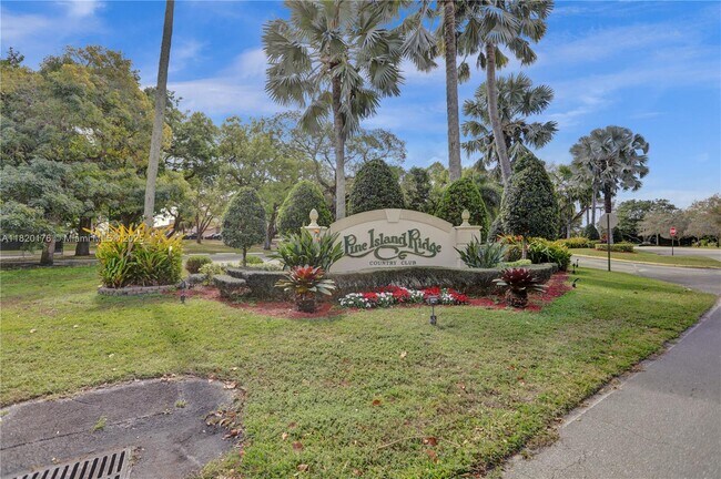 Primary Photo - 1524 Whitehall Dr