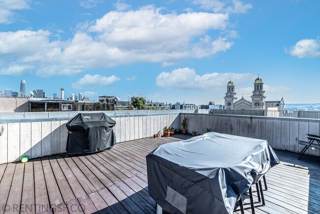 Building Photo - 940 Natoma St