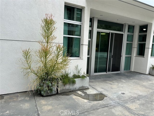 Building Photo - 238 S Arroyo Pkwy