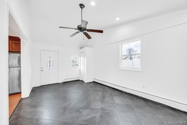 Building Photo - 7 Cinder Ln