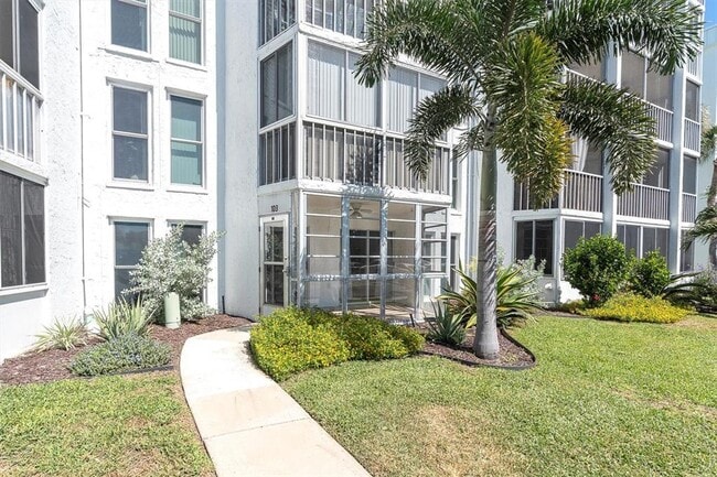 Building Photo - 4902 38th Way S