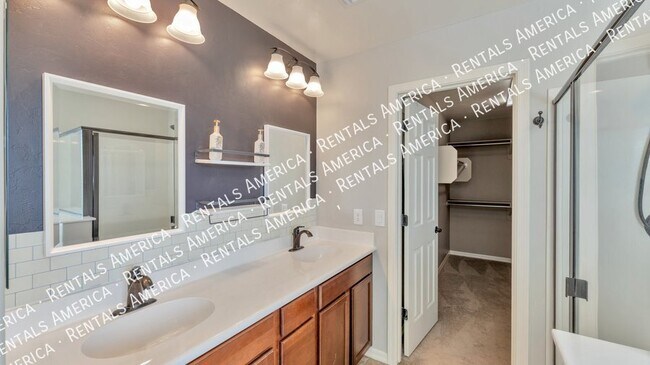 Building Photo - 14426 S Camino El Galan