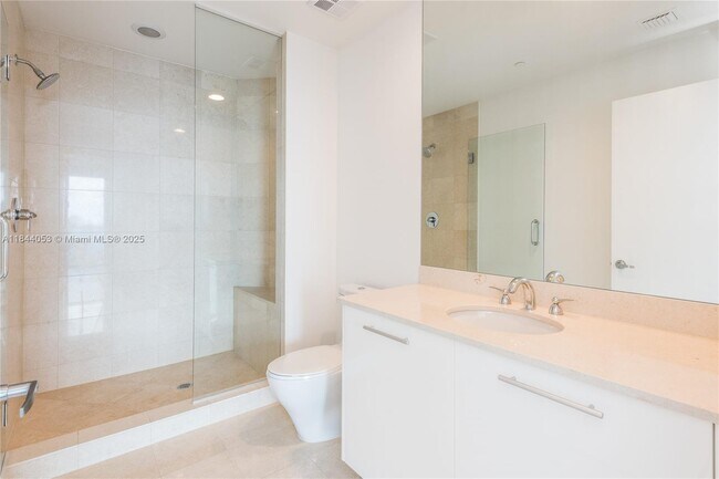 Building Photo - 2711 S Ocean Dr