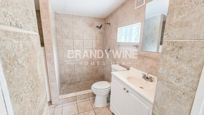 Building Photo - 2465 Highland Acres Dr