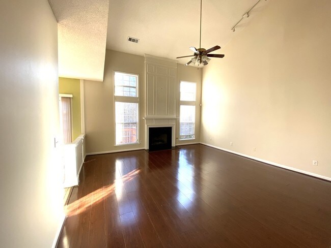 Building Photo - Beautiful house with finished basement