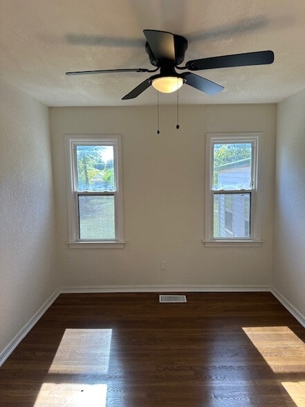 Building Photo - 314 E Ercoupe Dr