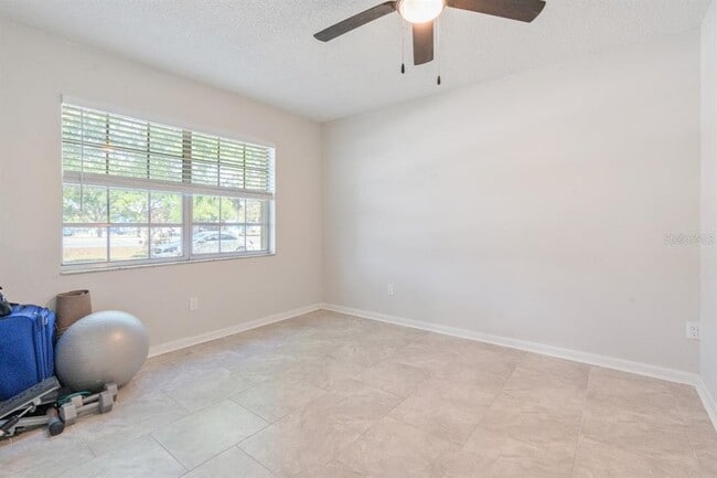 Building Photo - 2311 SE 36th Ave
