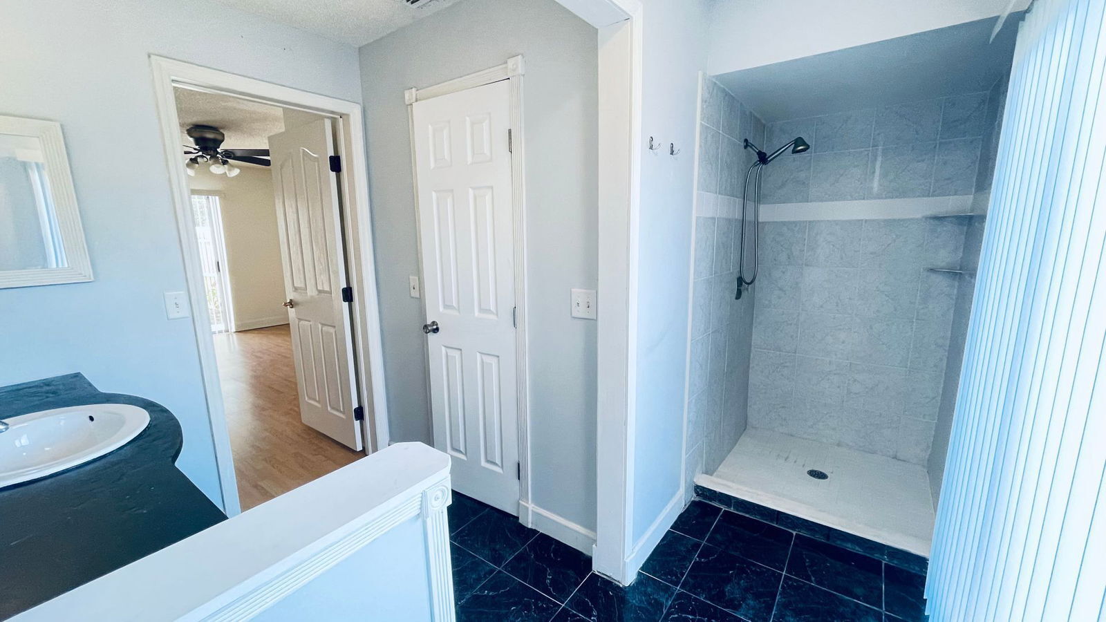 Building Photo - 600 Northern Way