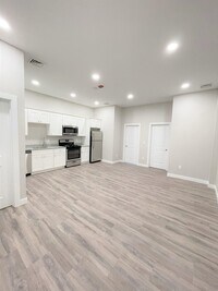 Building Photo - 62 Lowell St