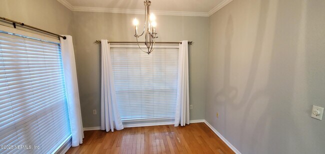 Building Photo - 7800 Point Meadows Dr