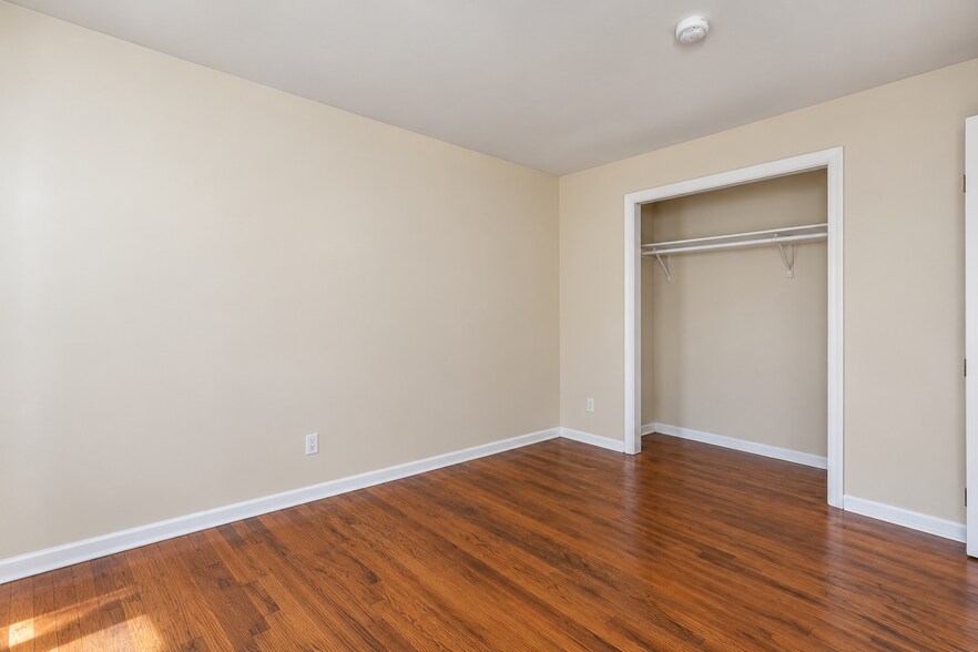 Building Photo - 7404 Dartmouth Ave