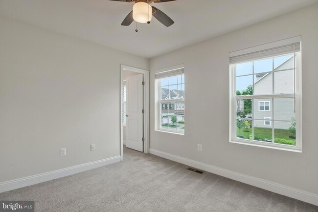 Building Photo - 2738 Lady Slipper Rd