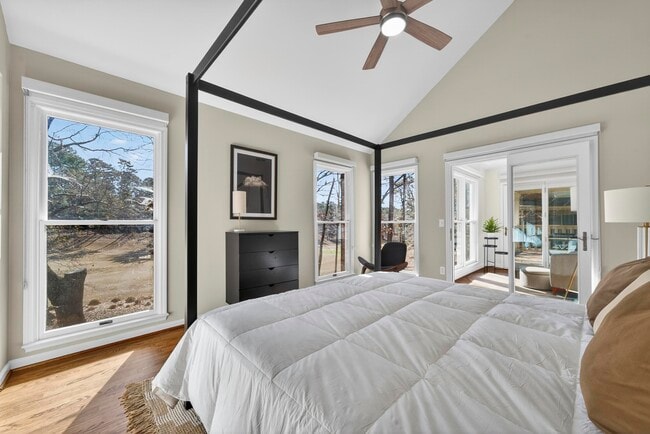 Building Photo - 1002 Cupp Ln