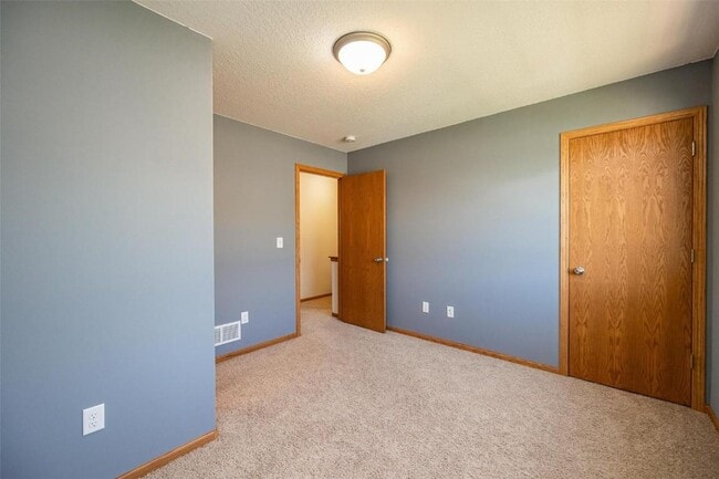 Building Photo - 17 Alydar Dr
