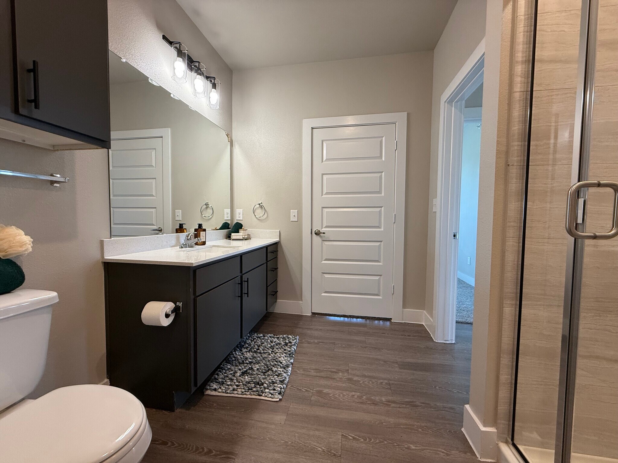 Building Photo - 3144 Gorge Way