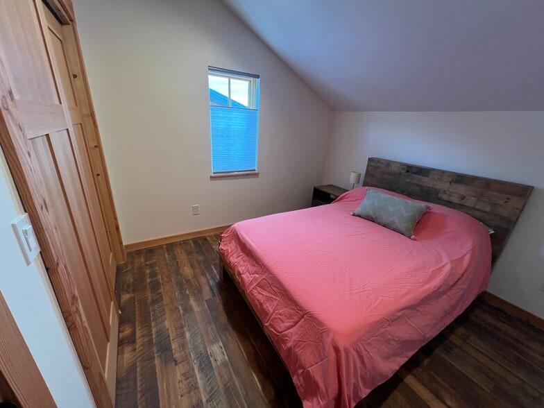 Building Photo - 1286 Dream Dr