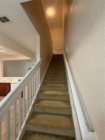 Building Photo - 2851 Polvadero Ln
