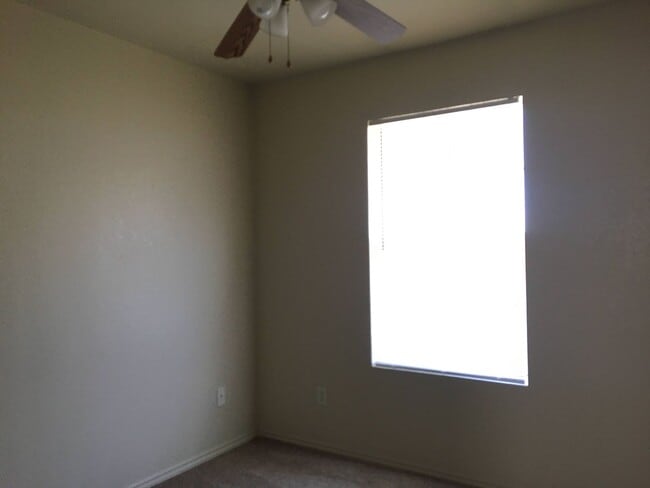 Building Photo - 4506 Deek Dr