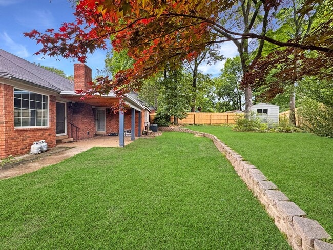 Building Photo - Spacious 3 bedroom 2 bath in Cordova