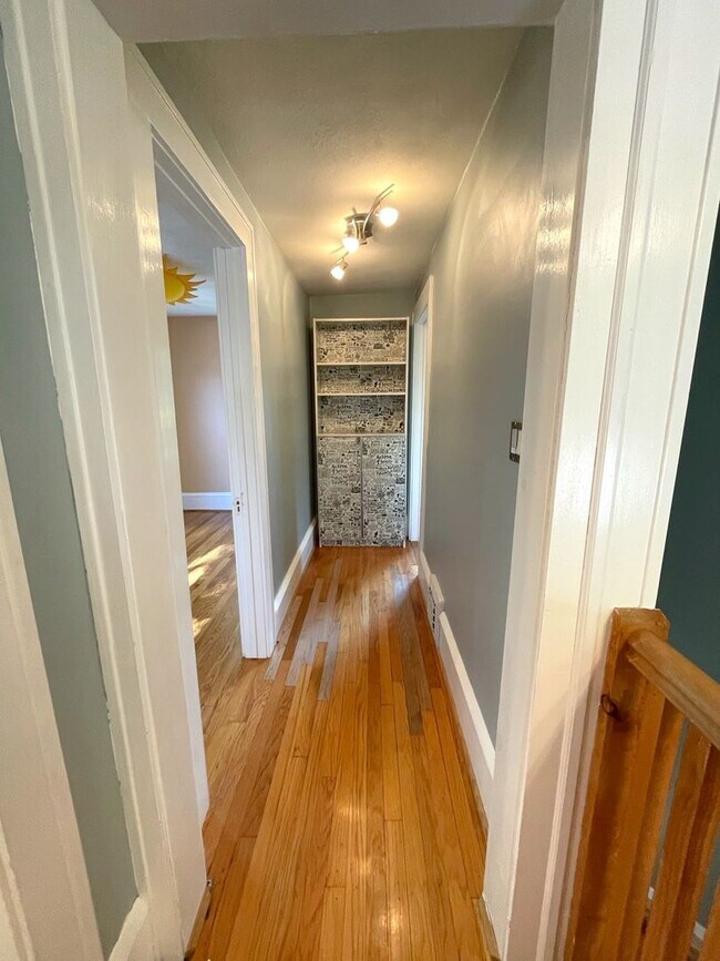 Building Photo - Spacious 3-Bedroom with Finished Basement | Parking, Laundry, & Private Backyard